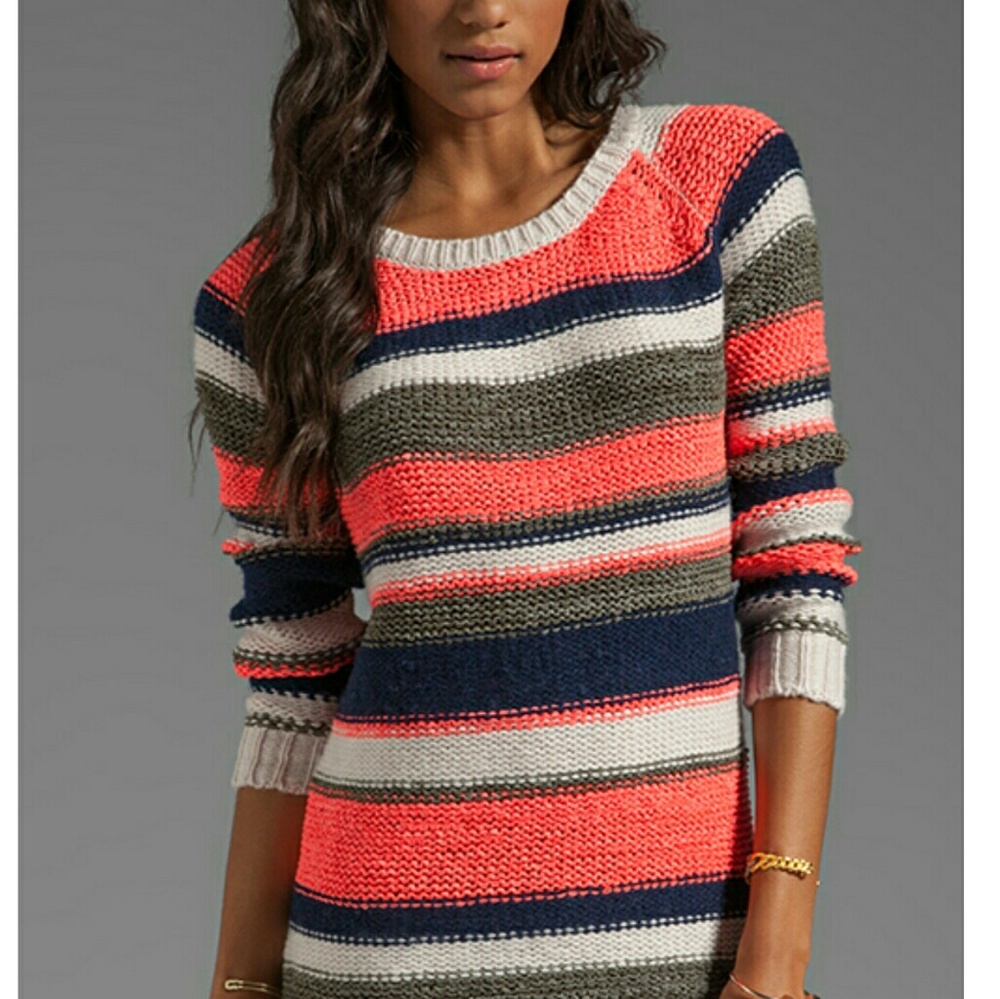 ISO SPLENDID WOOL SWEATER